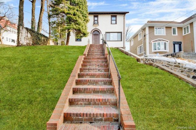 19 Darwood Place, Mount Vernon, NY 10553