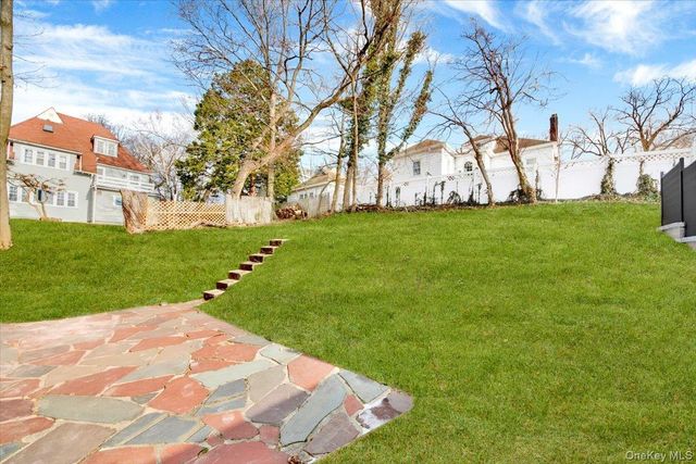 19 Darwood Place, Mount Vernon, NY 10553