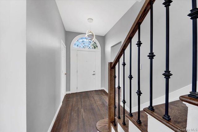 19 Darwood Place, Mount Vernon, NY 10553