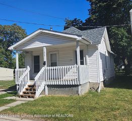 924 N Pine Street, Lansing, MI 48906