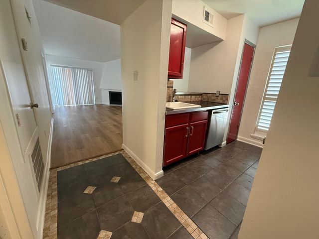 10075 Westpark Drive 9, Houston, TX 77042