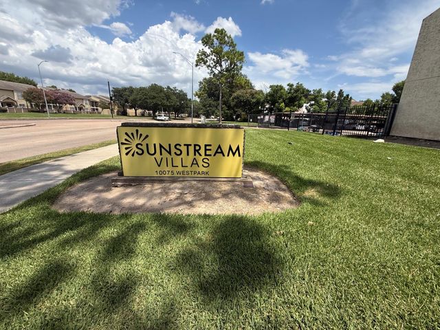 10075 Westpark Drive 9, Houston, TX 77042