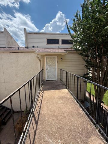 10075 Westpark Drive 9, Houston, TX 77042