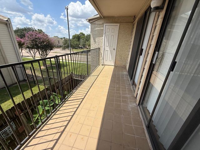 10075 Westpark Drive 9, Houston, TX 77042