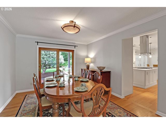 1275 Sw ORINDA Way, Portland, OR 97225