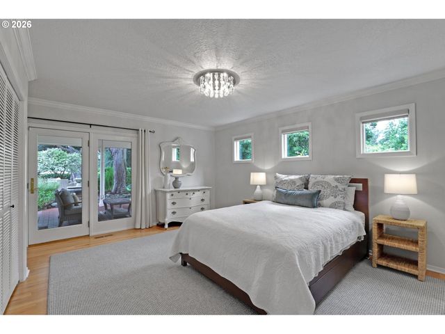 1275 Sw ORINDA Way, Portland, OR 97225