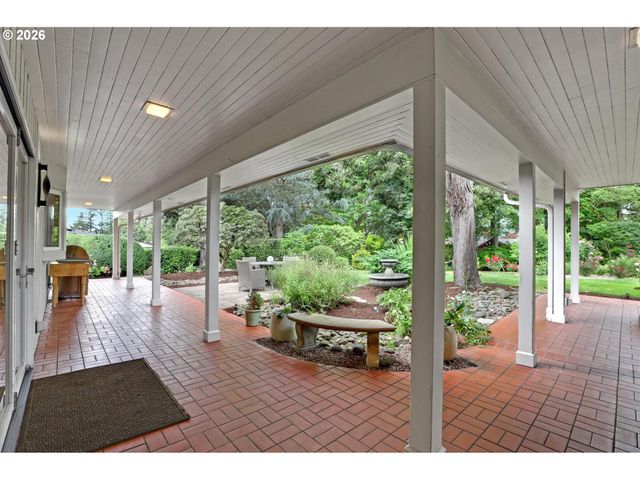 1275 Sw ORINDA Way, Portland, OR 97225