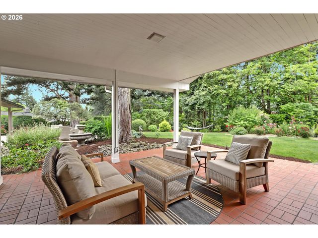 1275 Sw ORINDA Way, Portland, OR 97225