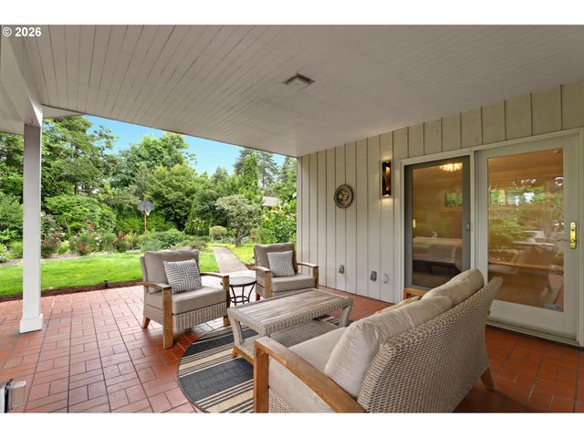 1275 Sw ORINDA Way, Portland, OR 97225