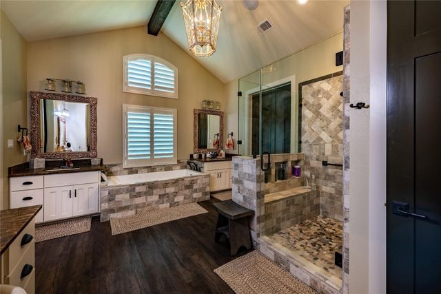 8518 Fm 2145, Ledbetter, TX 78946