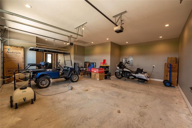8518 Fm 2145, Ledbetter, TX 78946