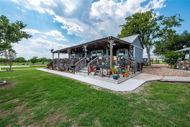 8518 Fm 2145, Ledbetter, TX 78946