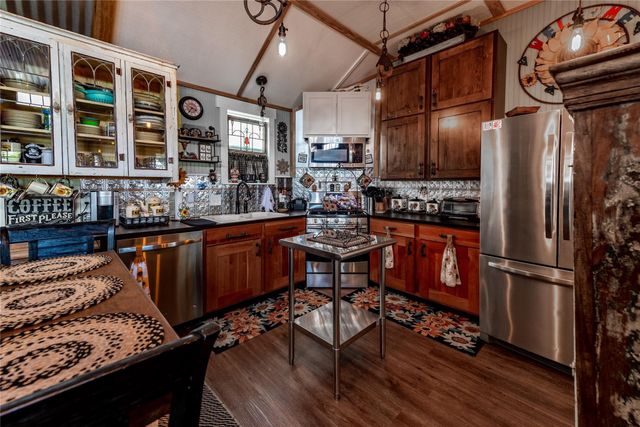 8518 Fm 2145, Ledbetter, TX 78946