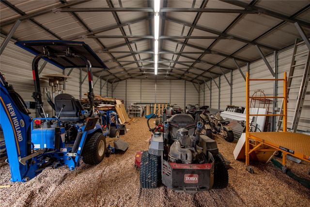 8518 Fm 2145, Ledbetter, TX 78946