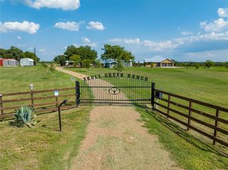 8518 Fm 2145, Ledbetter, TX 78946