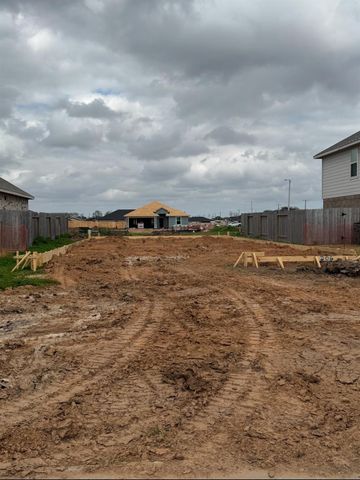 306 Bennett Street, Angleton, TX 77515