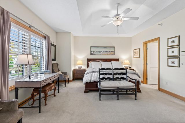 712 Linden Street, Mendota Heights, MN 55118