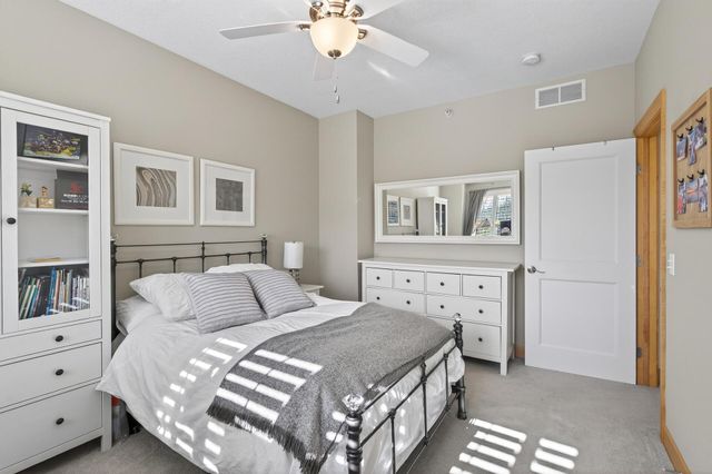 712 Linden Street, Mendota Heights, MN 55118