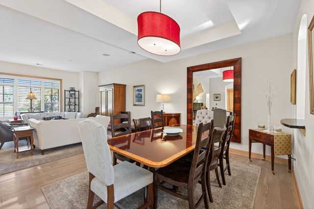 712 Linden Street, Mendota Heights, MN 55118