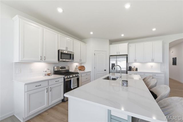 221 Kerry Downs Drive, Dardenne Prairie, MO 63368