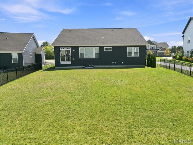 221 Kerry Downs Drive, Dardenne Prairie, MO 63368