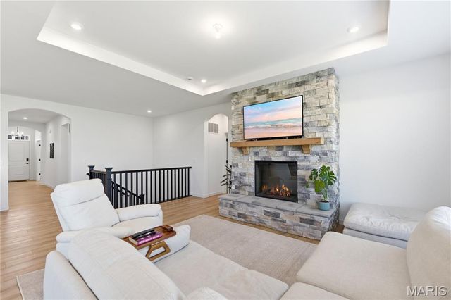 221 Kerry Downs Drive, Dardenne Prairie, MO 63368
