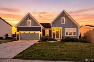 221 Kerry Downs Drive, Dardenne Prairie, MO 63368