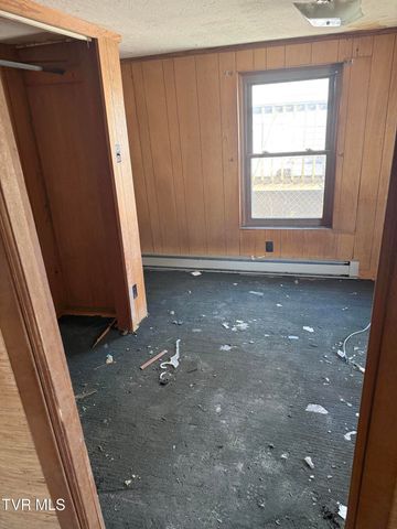 906 Poplar Street, Kingsport, TN 37660