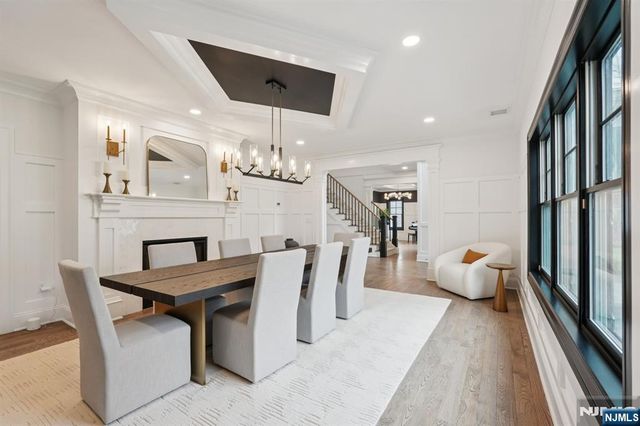 868 Pueblo Drive, Franklin Lakes, NJ 07417