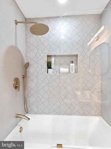 421 LEE AVE, Beverly, NJ 08010