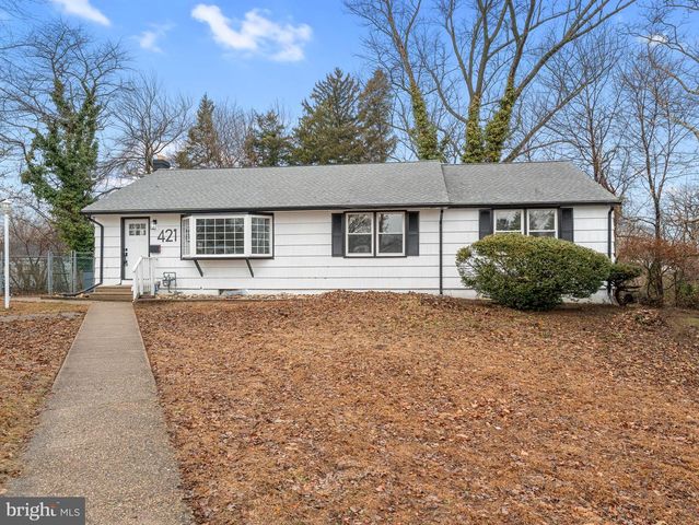 421 LEE AVE, Beverly, NJ 08010