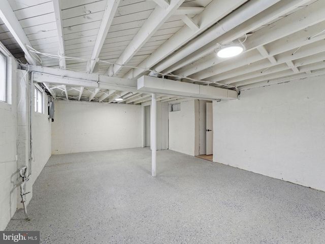 421 LEE AVE, Beverly, NJ 08010