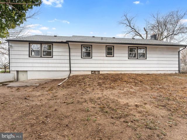 421 LEE AVE, Beverly, NJ 08010