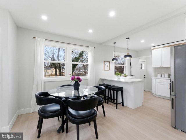 421 LEE AVE, Beverly, NJ 08010