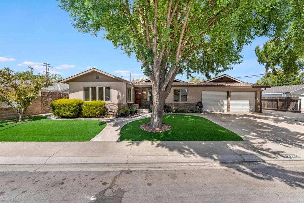Image 1 of property listing at 2704 Westchester Lane, Modesto, CA 95350