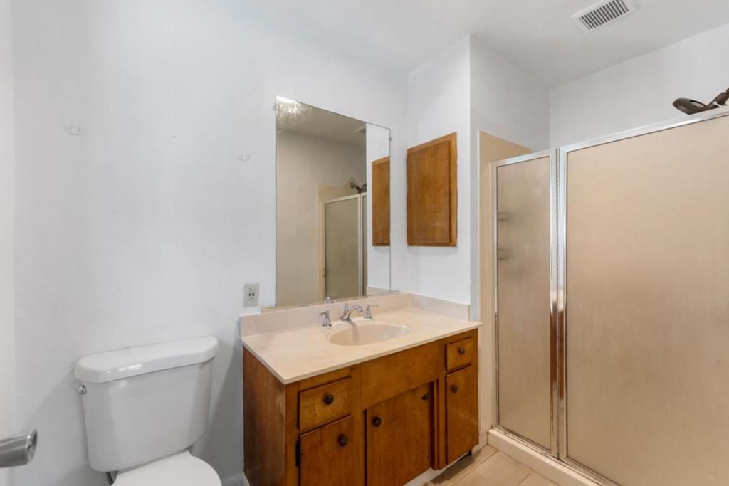 Image 19 of property listing at 2704 Westchester Lane, Modesto, CA 95350
