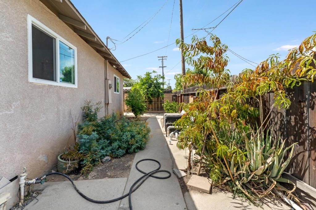 Image 33 of property listing at 2704 Westchester Lane, Modesto, CA 95350