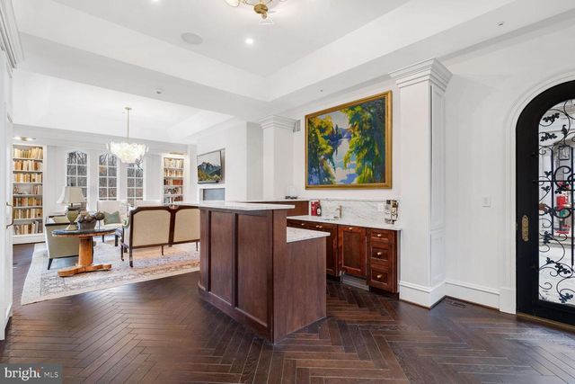 4825 DEXTER TER NW, Washington, DC 20007