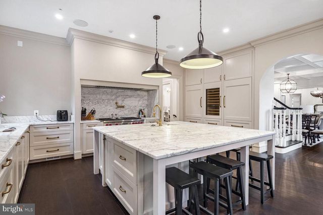 4825 DEXTER TER NW, Washington, DC 20007