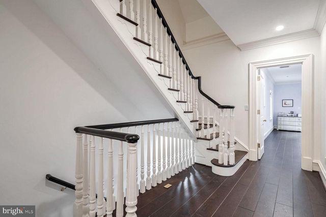 4825 DEXTER TER NW, Washington, DC 20007