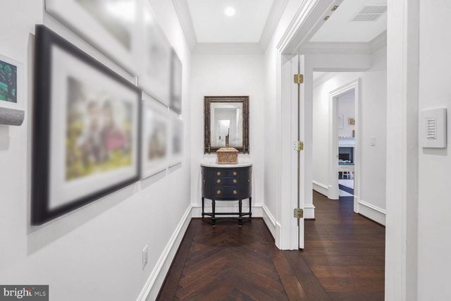 4825 DEXTER TER NW, Washington, DC 20007