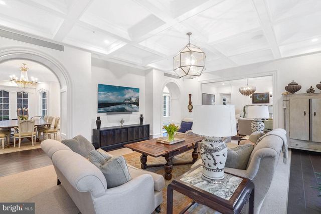 4825 DEXTER TER NW, Washington, DC 20007