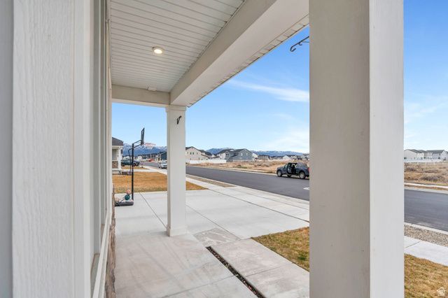 2774 W COASTLINE DR, Syracuse, UT 84075