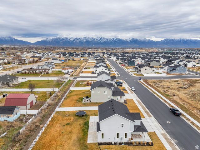 2774 W COASTLINE DR, Syracuse, UT 84075