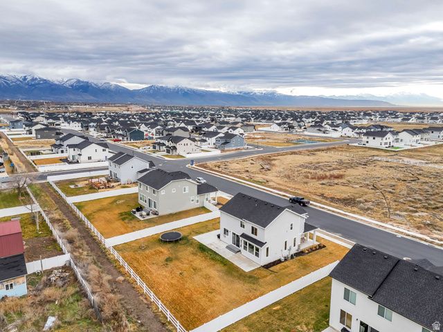 2774 W COASTLINE DR, Syracuse, UT 84075