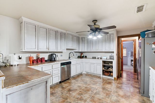 675 County Road 502, Stephenville, TX 76401