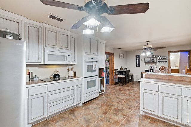 675 County Road 502, Stephenville, TX 76401