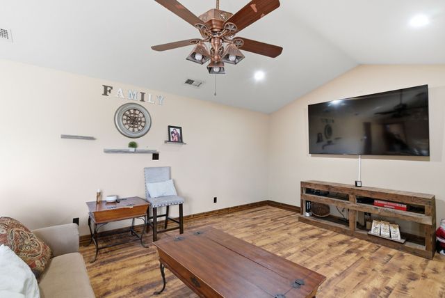 675 County Road 502, Stephenville, TX 76401