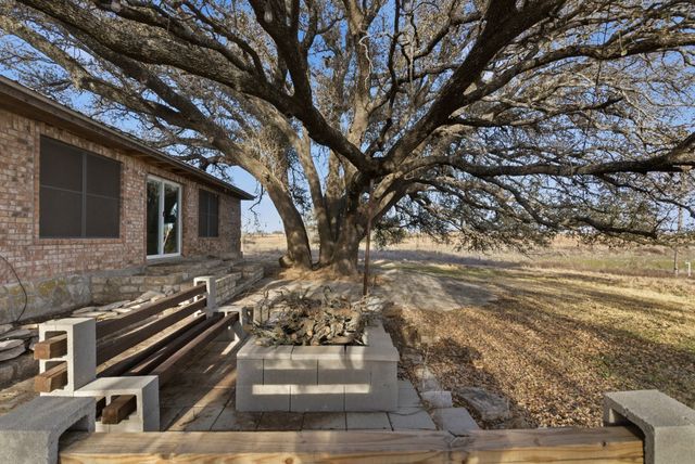 675 County Road 502, Stephenville, TX 76401