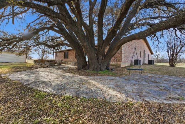 675 County Road 502, Stephenville, TX 76401